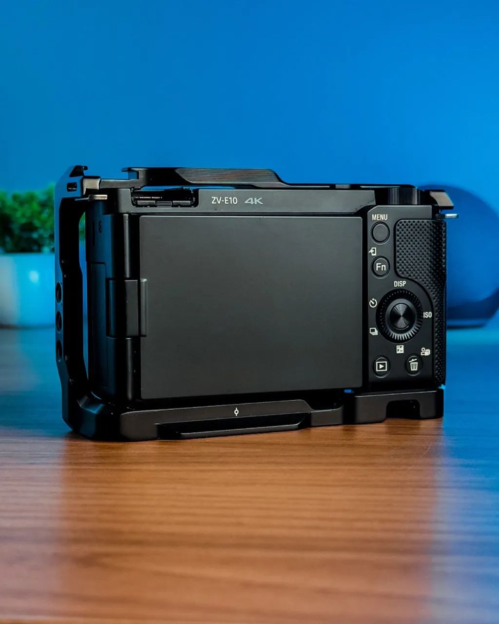 Sony ZV-E10 - Excelente Estado + Acessórios Originais e Extras - Foto 2
