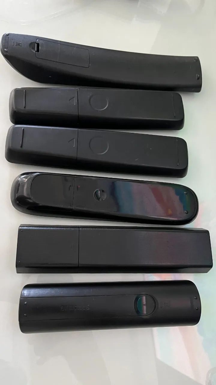 Lote 6 Controles Remotos Originais Usados: Samsung e AOC - Reposição ou Peças - Foto 2