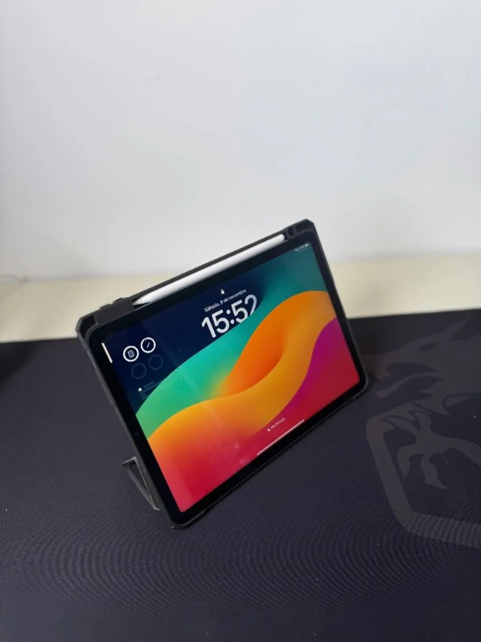 IPad Air M1 256gb 10.9? + Apple Pencil e Capa - Seminovo (com