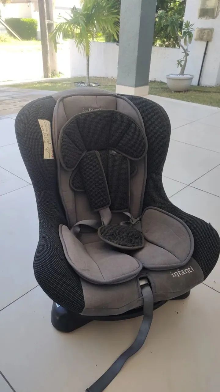 Cadeirinha de criança para carro seminova - Foto 4