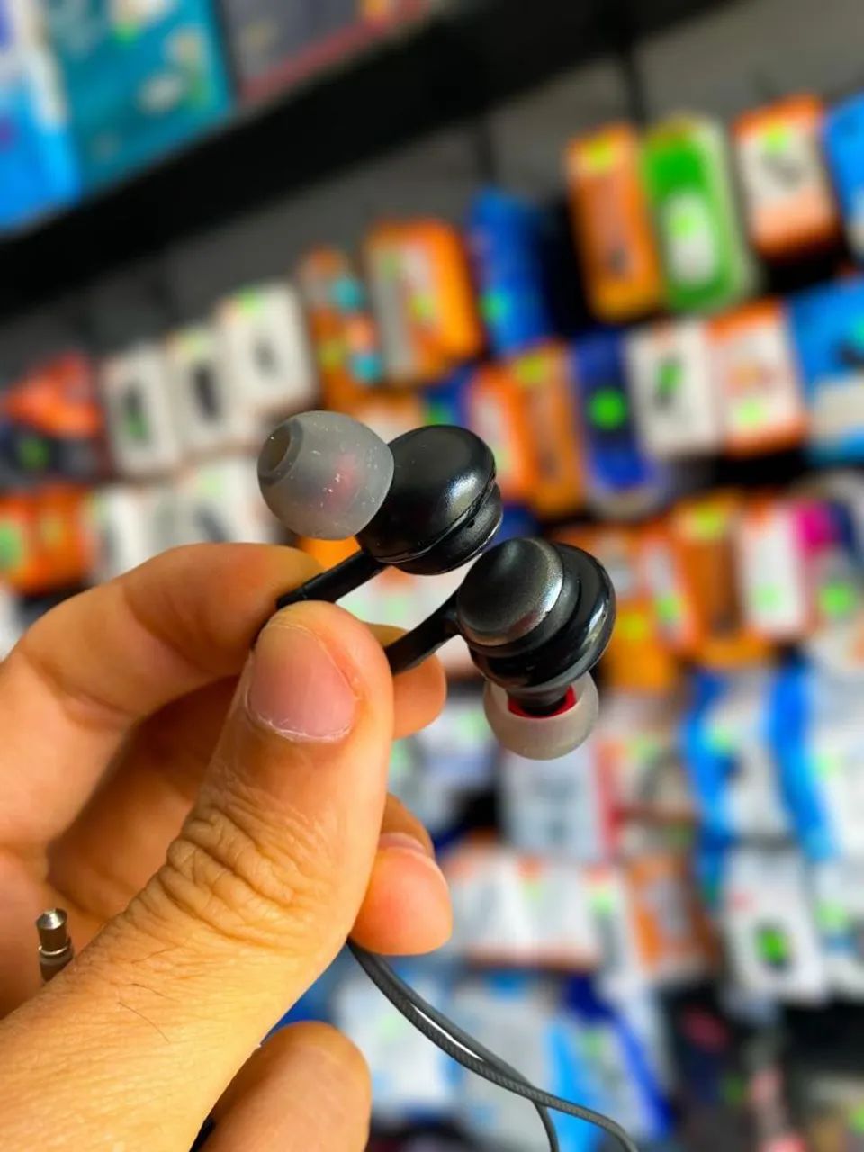 FONE DE OIVIDO COM FIO S8 - Foto 3