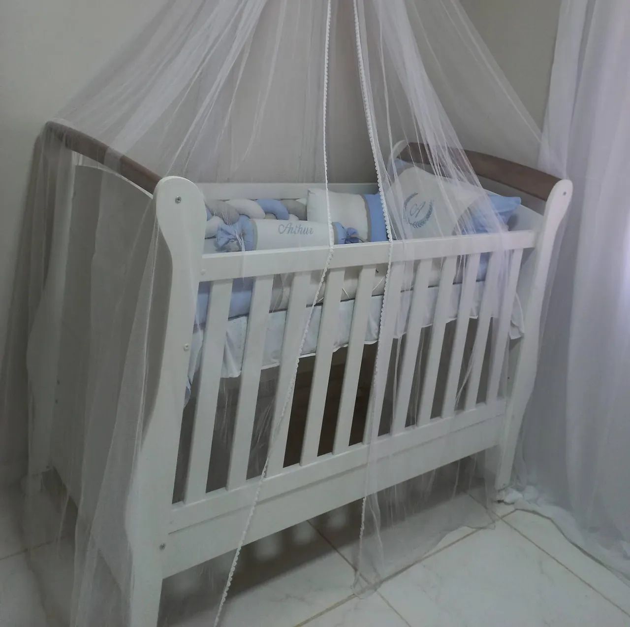 Berço americano ótimo estado !