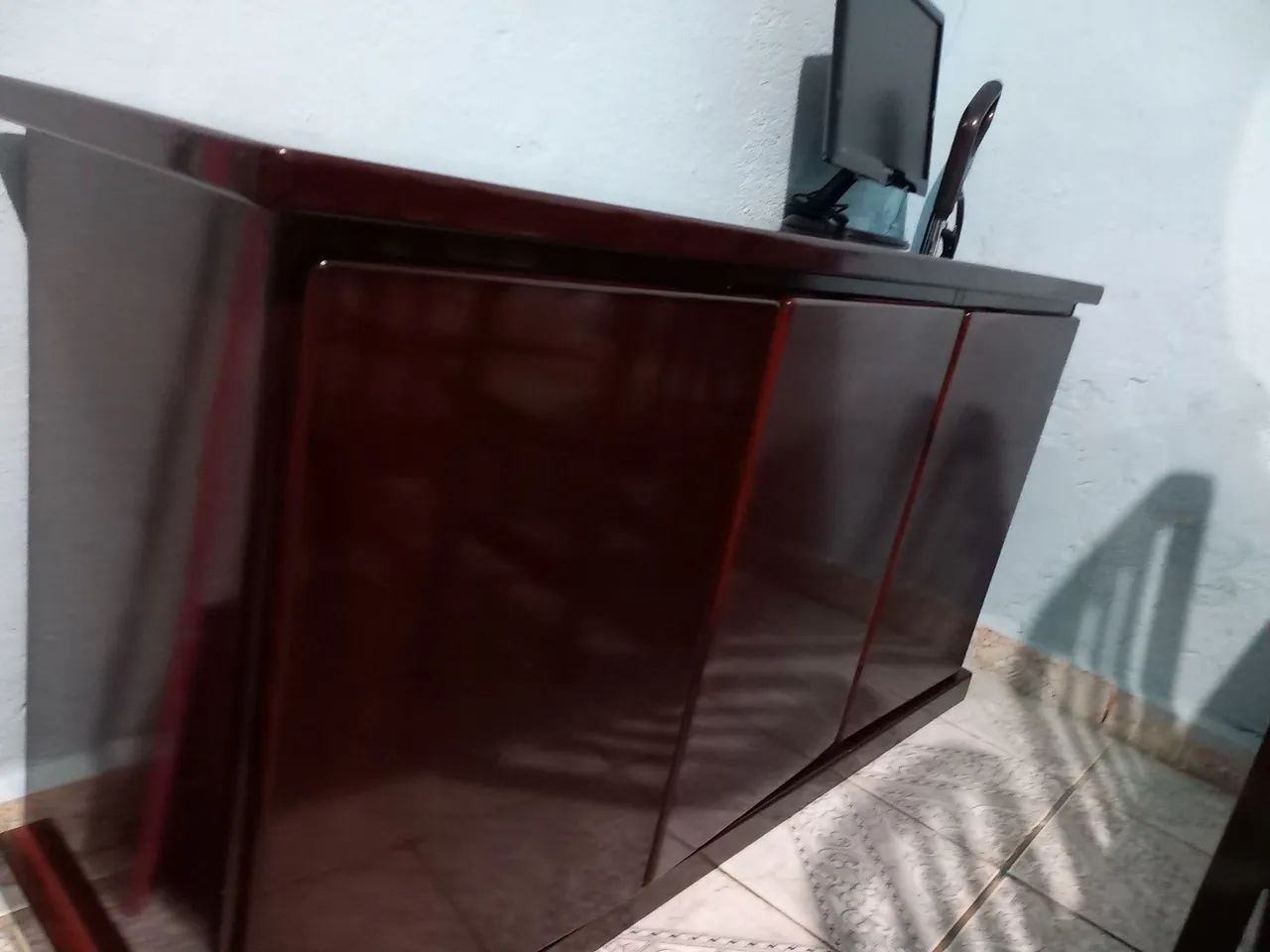 Mesa 1,80 com tampu de vidro com 6 cadeiras - Foto 4