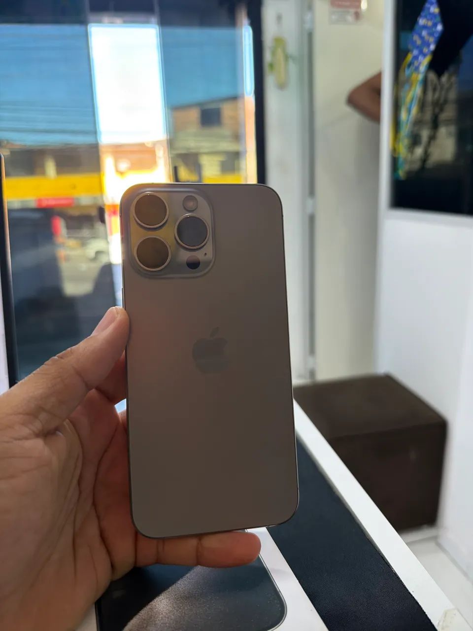IPHONE 15 PRO MAX  - Foto 2
