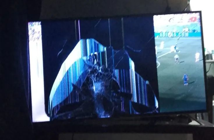 TV TCL 49" para retirar peças - Foto 5