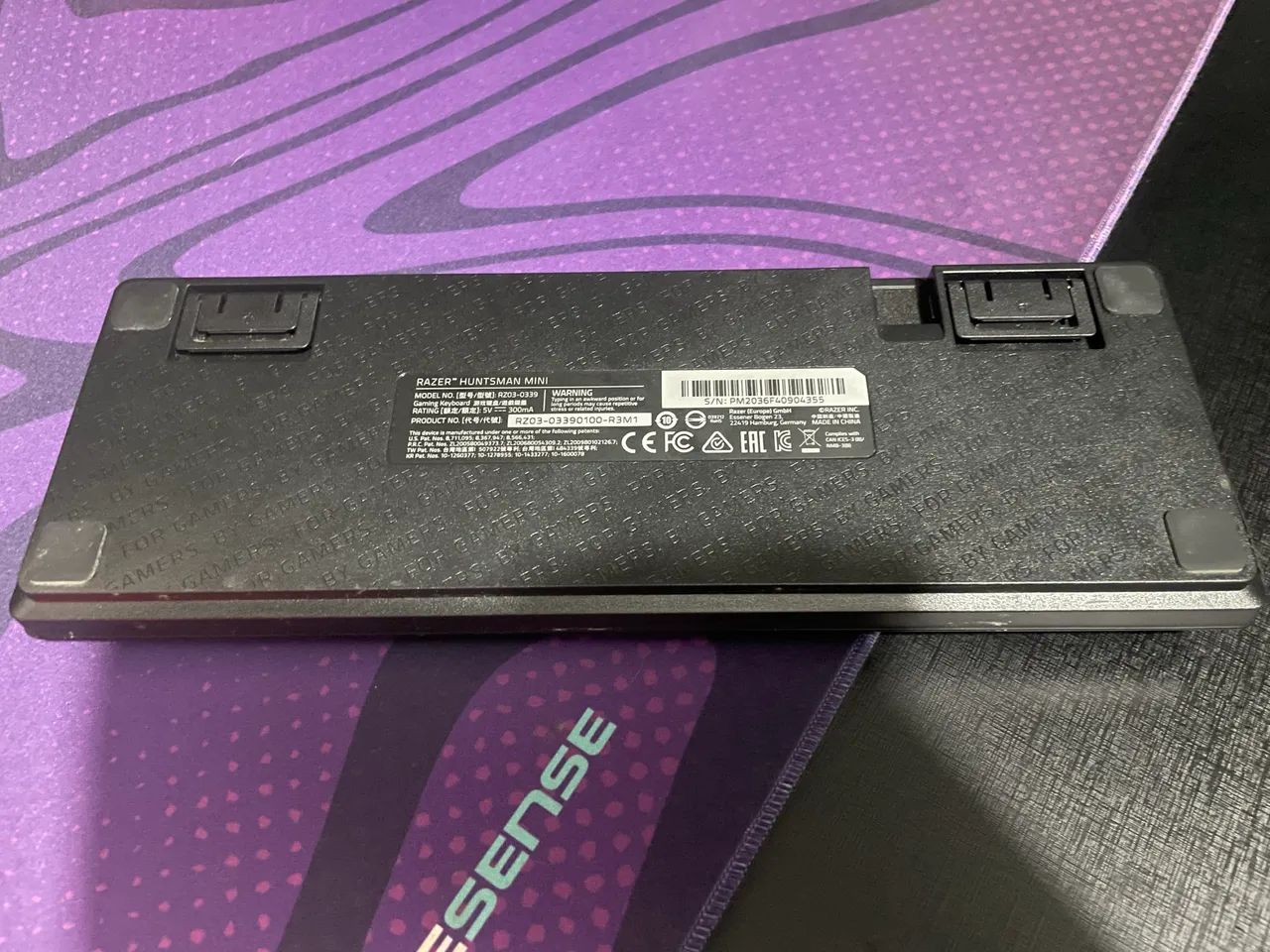 Razer Huntsman Mini 60% Switch Purple (Clicky) - Excelente Estado - Foto 2