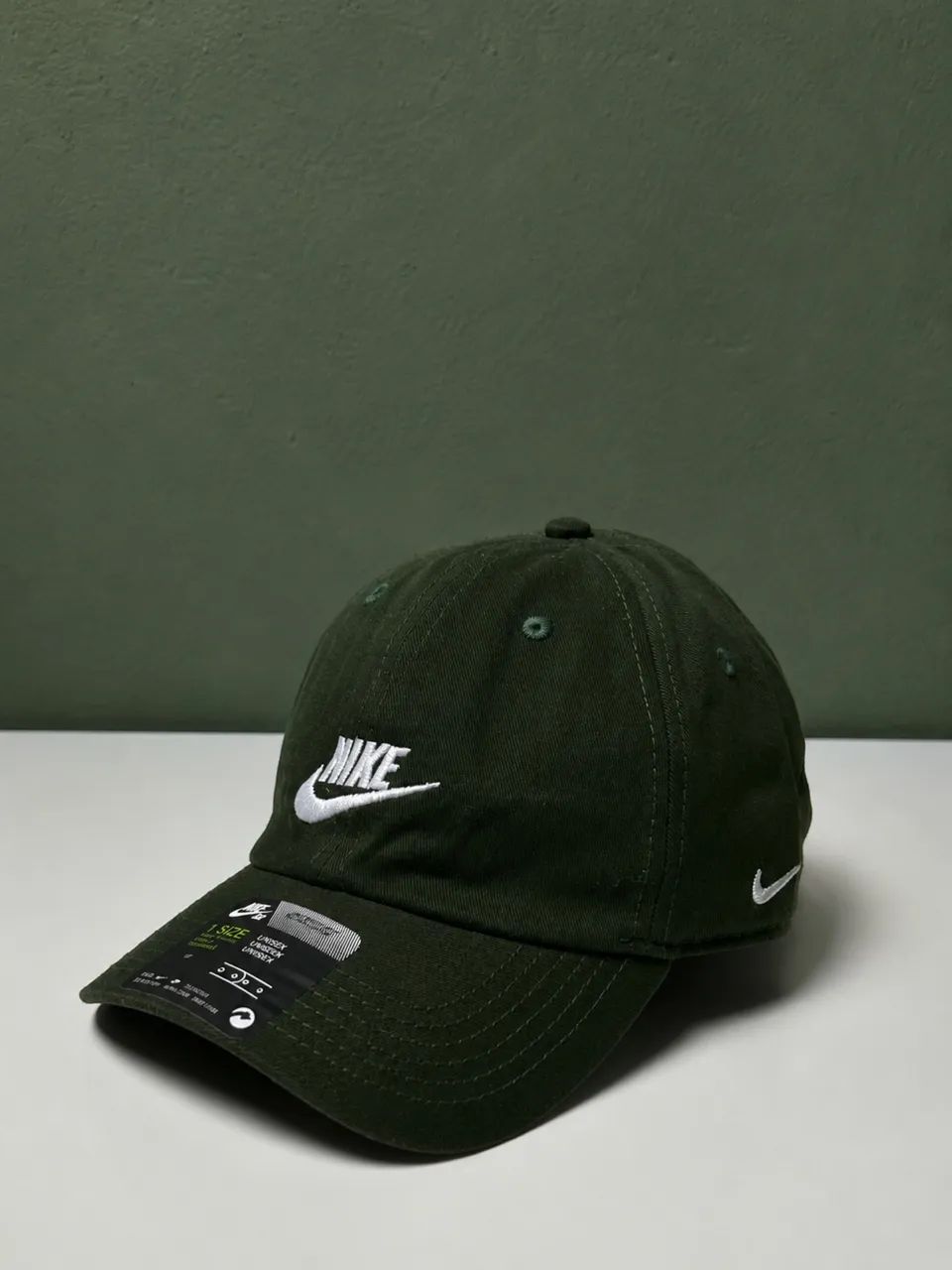 Boné Nike verde militar 