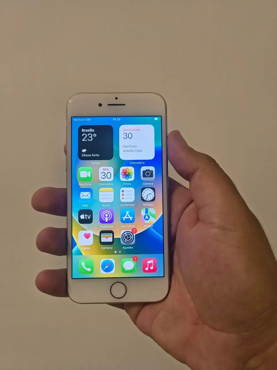 iPhone 8