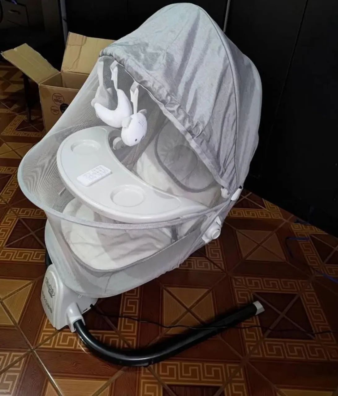 Cadeira de balanço bebê maxy baby  - Foto 4