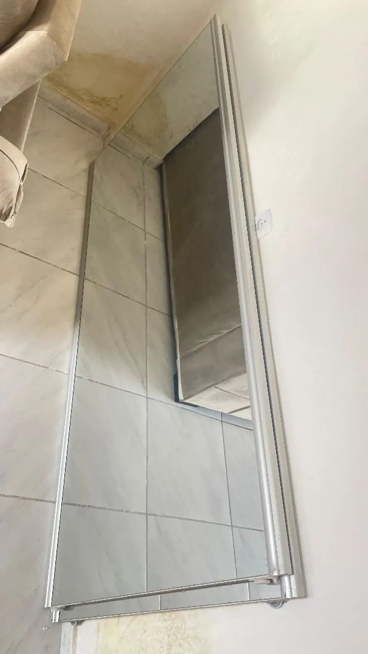 Espelho de guarda roupa