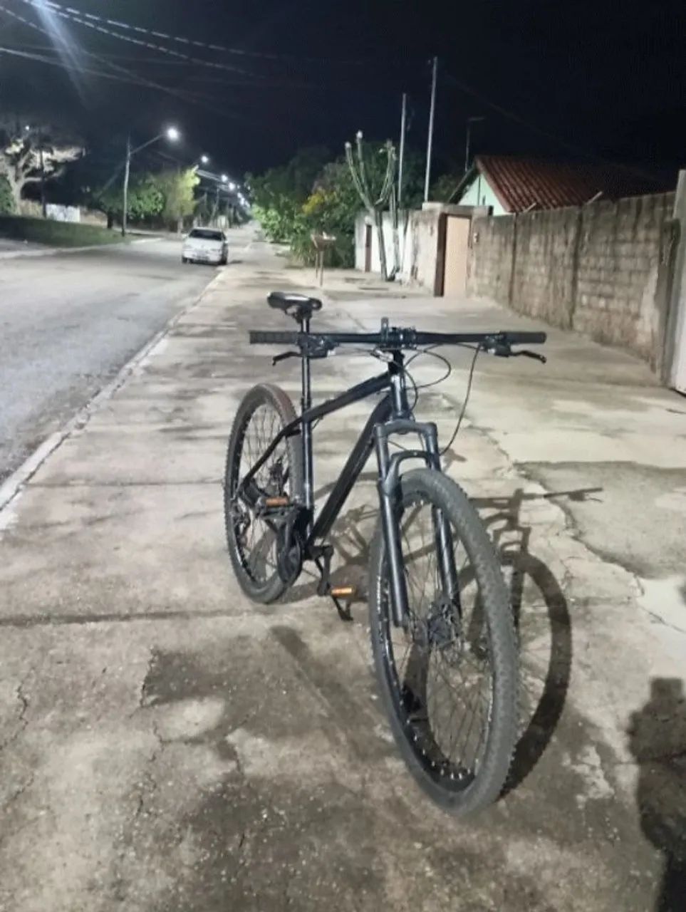 Bicicleta MTB  aro 29 (com defeito) - Foto 4