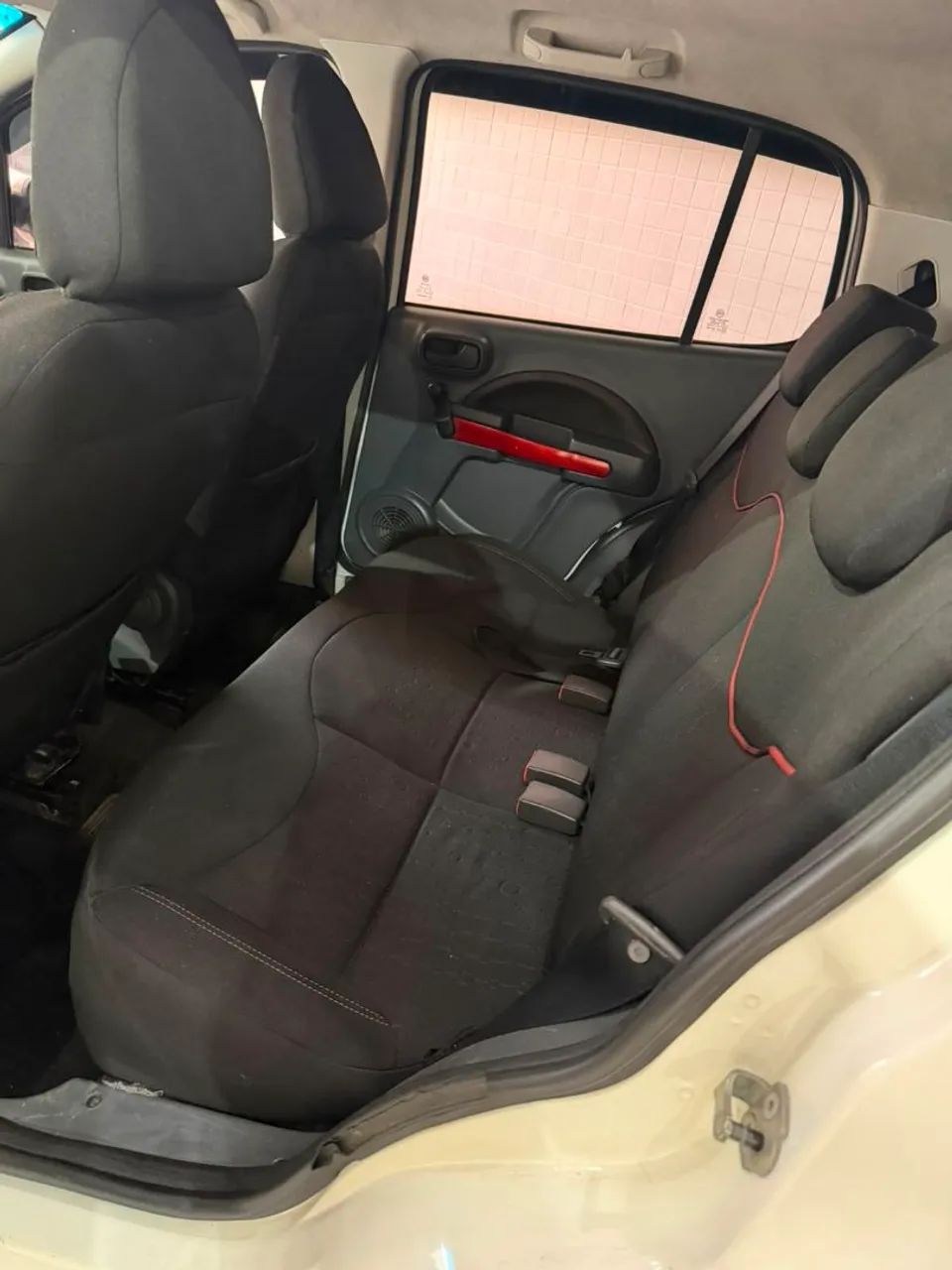 Fiat Uno Sporting 1.4 EVO Fire Flex 8V 4P 2012 - Foto 4