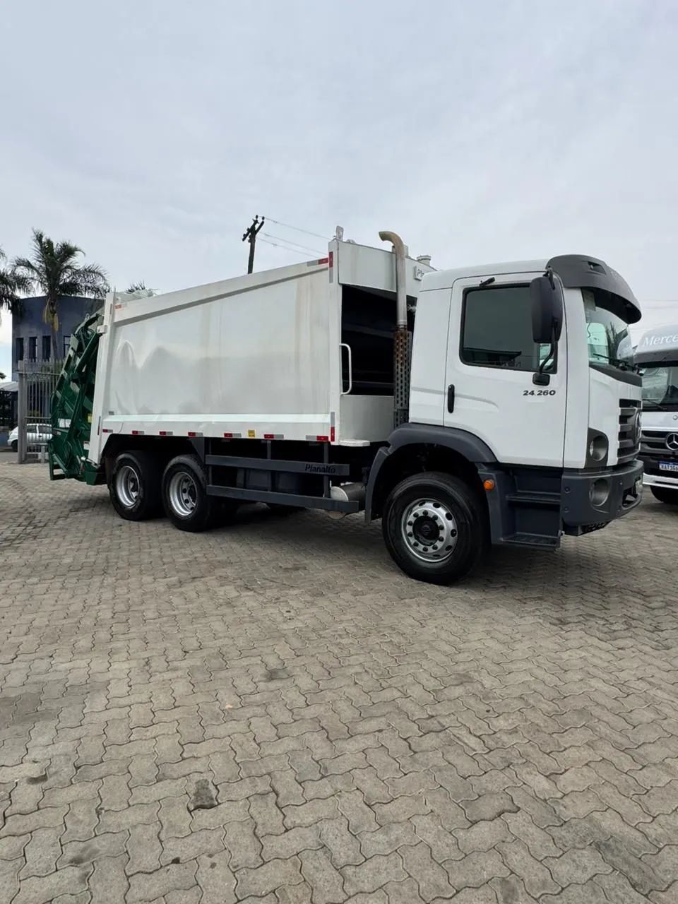 VW 24-260 - COMPACTADOR DE LIXO  - Foto 4