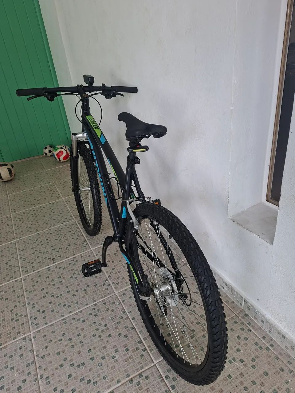 Bicicleta btwin aro 20. Pouco usada e com acessórios  - Foto 2