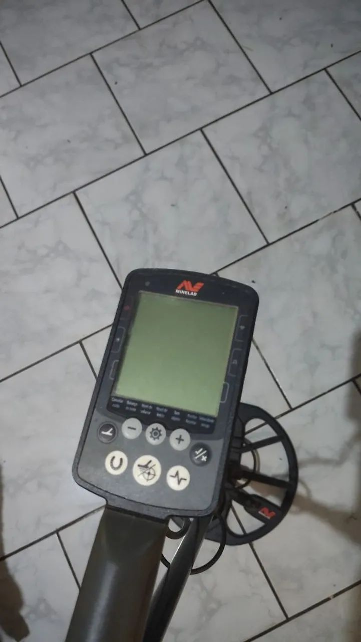 Detector de metal minelab  - Foto 2
