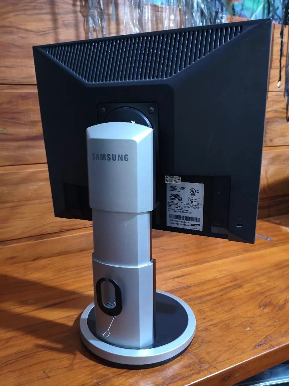 Monitor Samsung SyncMaster 740N - 17 polegadas  - Foto 2