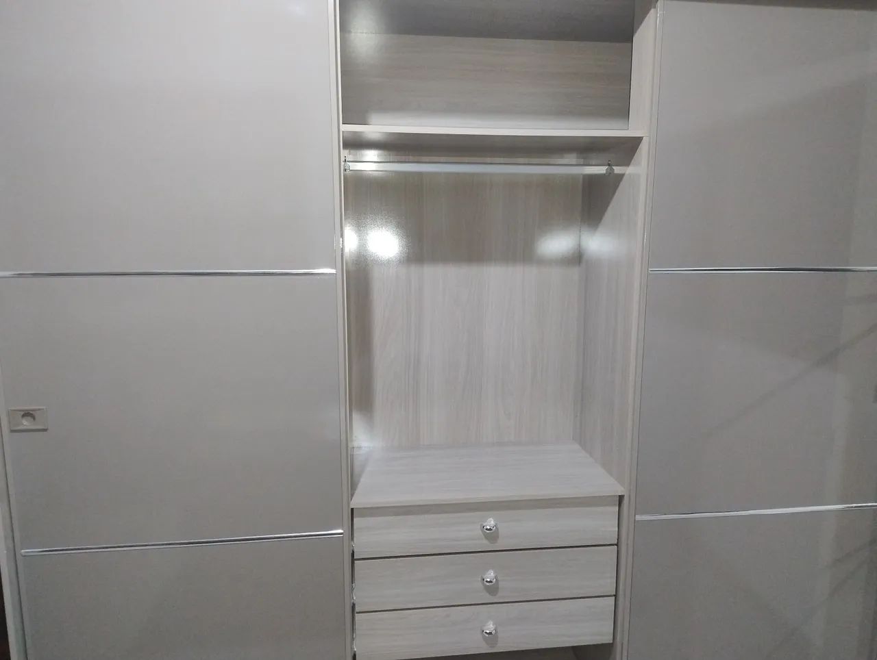Guarda roupa 