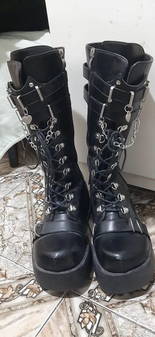 Bota gótica preta 37 - Foto 2