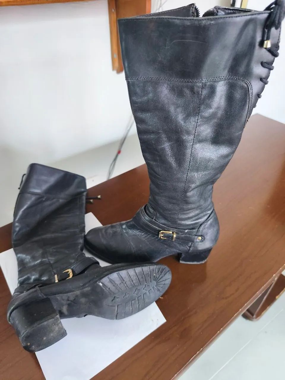 Botas couro 