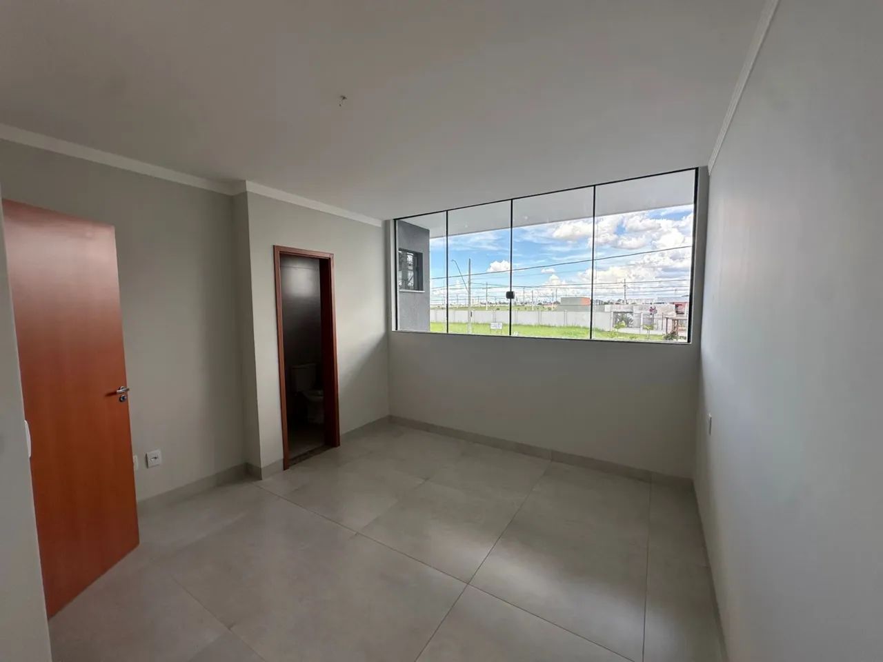 Sobrado com 2 suítes praça alto Umuarama 