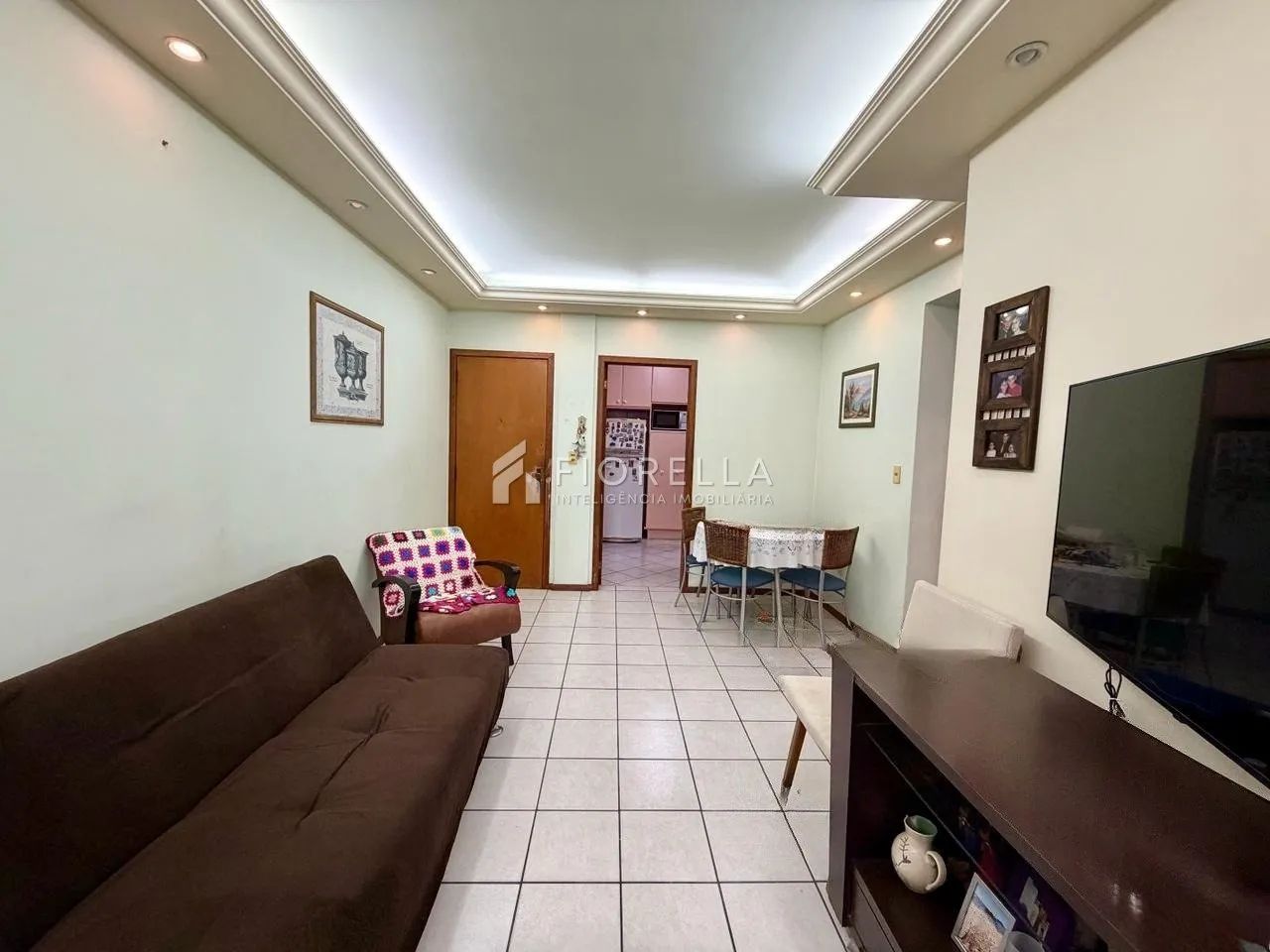 Apartamento à venda com 02 dormitórios em Campinas, São José/SC.
