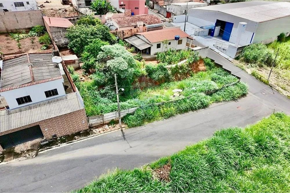 Terreno 300m² Araxá: Invista com Qualidade! - Foto 5