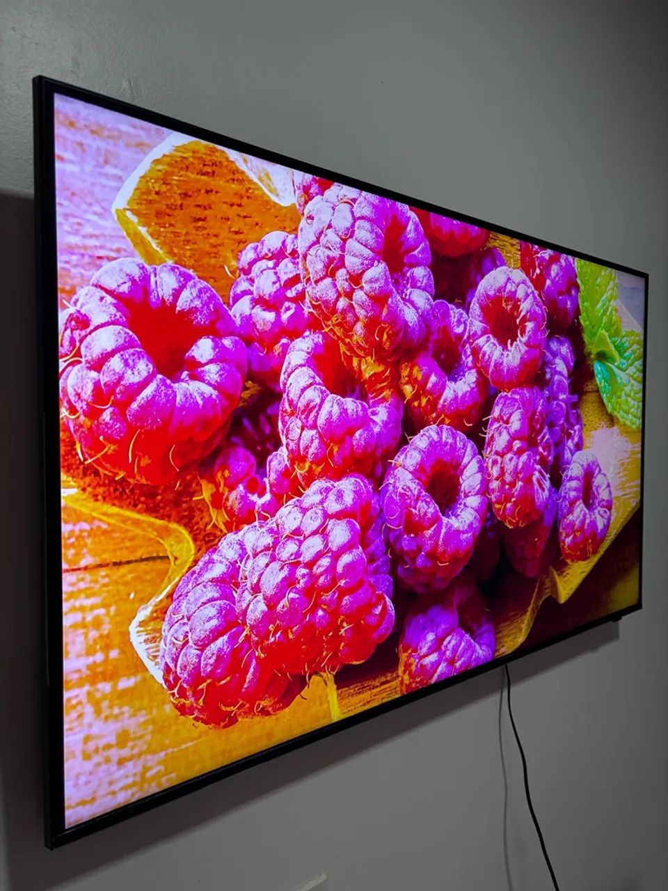 Smart tv Samsung 50 polegadas 4k, comando de voz, borda infinita. - Foto 5