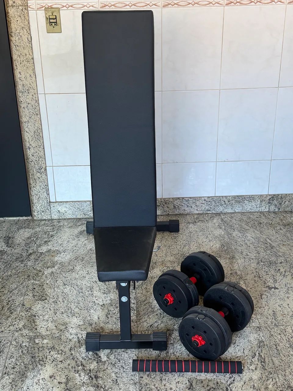 kit halteres e anilhas + banco regulável reclinável  - Foto 2