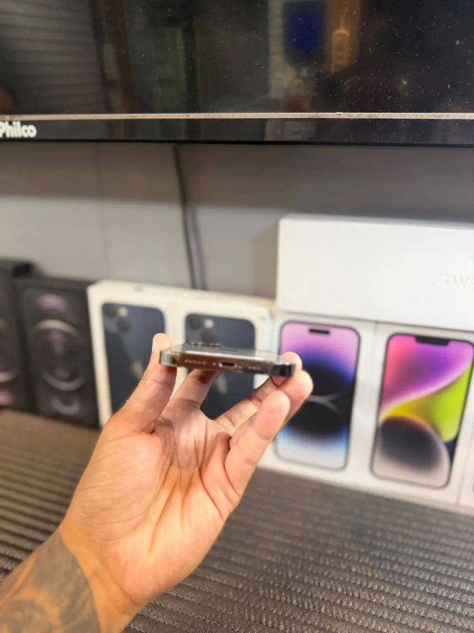 IPHONE 12 PRO 256GB<br>R$ 1.899 - Foto 2