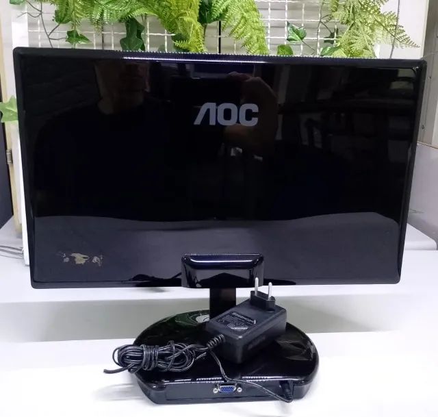 Monitor AOC 18.5"   - Foto 2