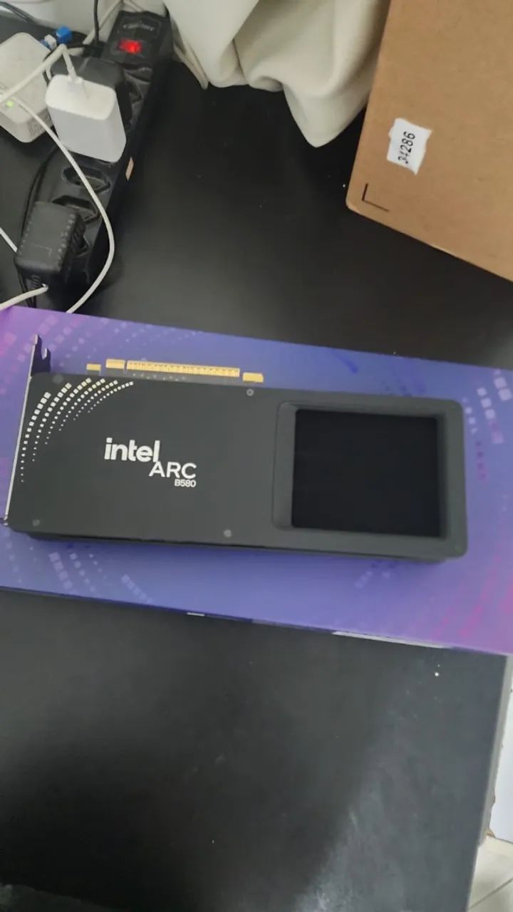 Placa de vídeo Intel Arc B580 12GB - Foto 3