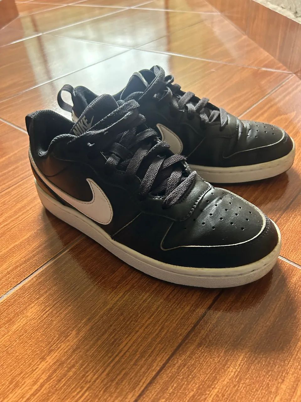 Tenis nike court borough 