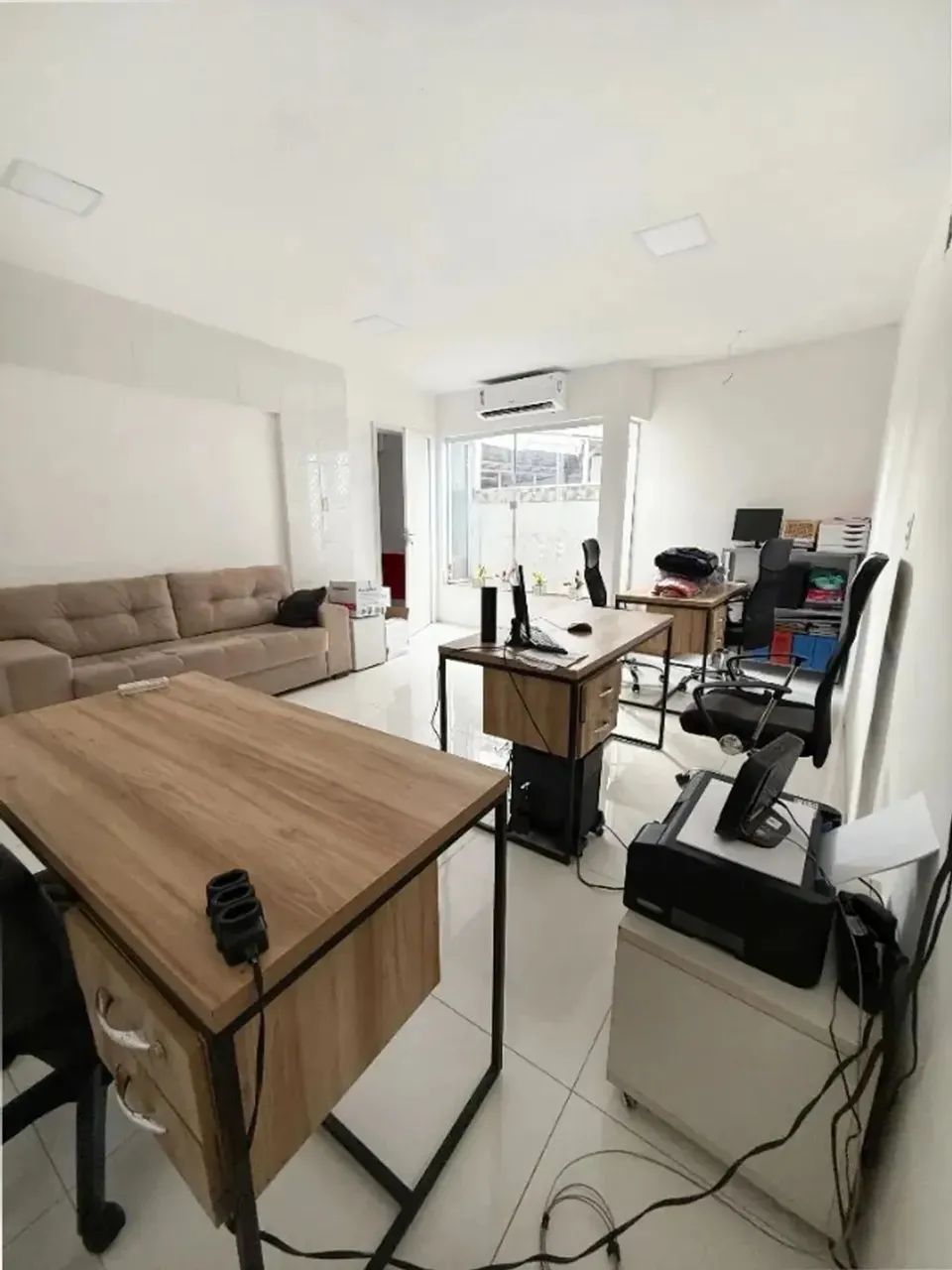 Alugo ponto comercial  com escritórios e vários espaços - Foto 4