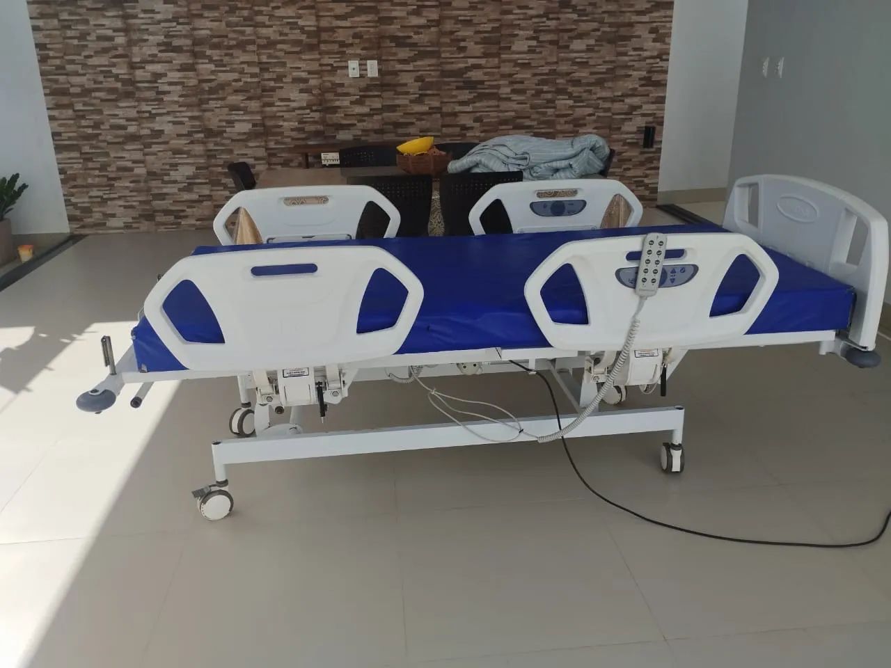 Alugo CAMA HOSPITALAR MOTORIZADA - Foto 3