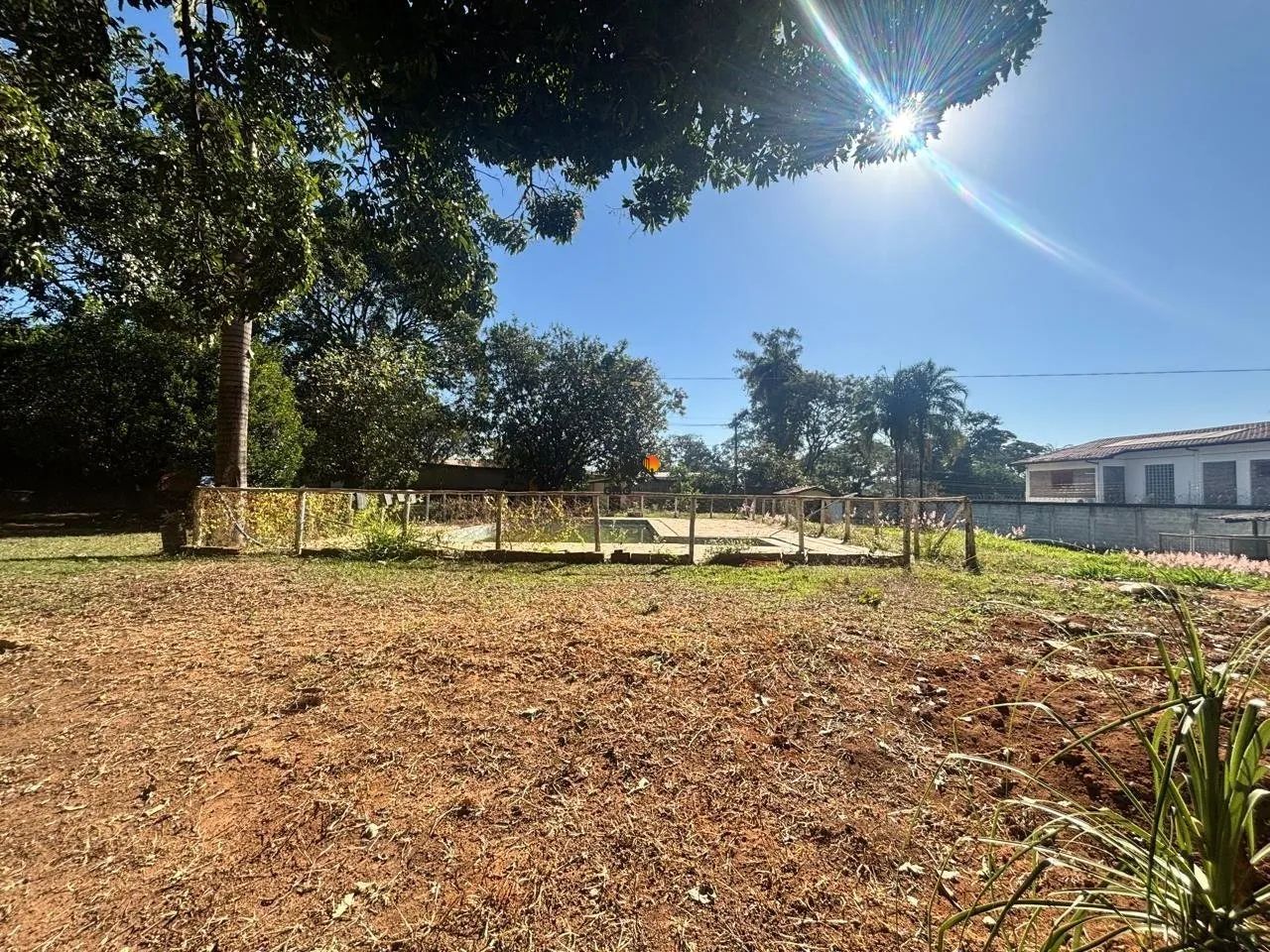 TERRENO DE ESQUINA - Foto 2