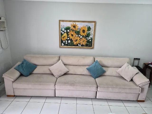 Sofá retrátil semi-novo, 3,80 metros