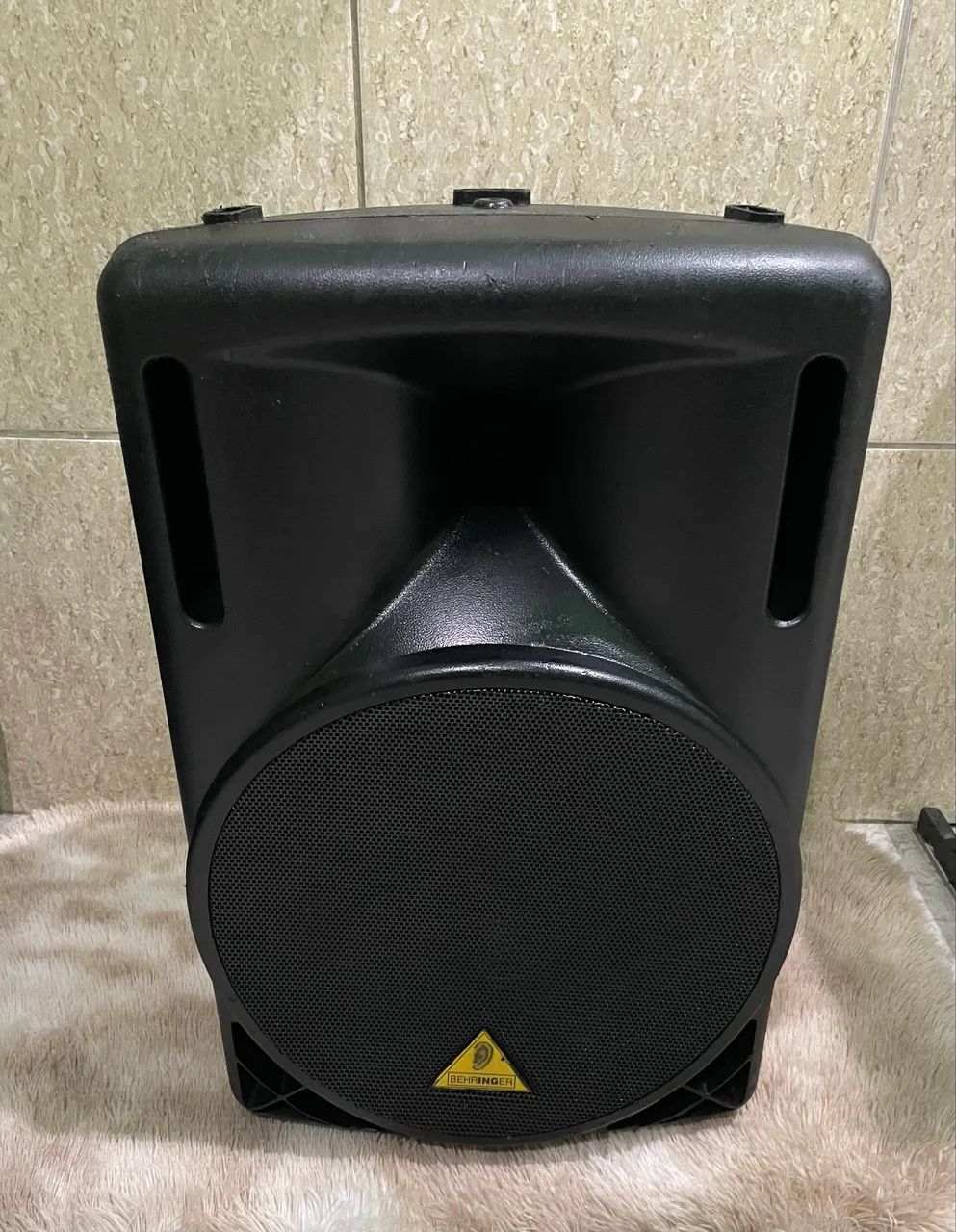 Caixa Behringer 15 polegadas - Foto 3