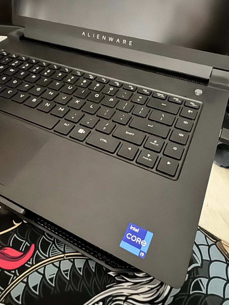 Alienware m15 R7 - Foto 4