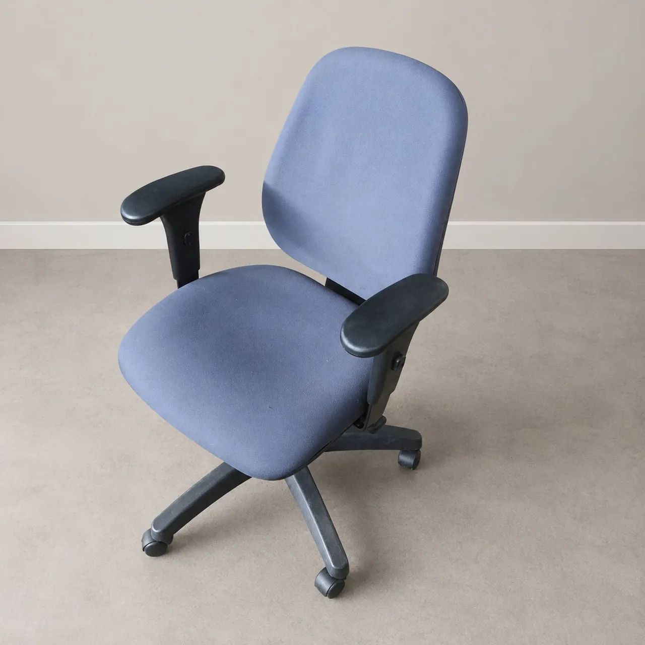 Cadeira de escritório Flexform com braços - azul