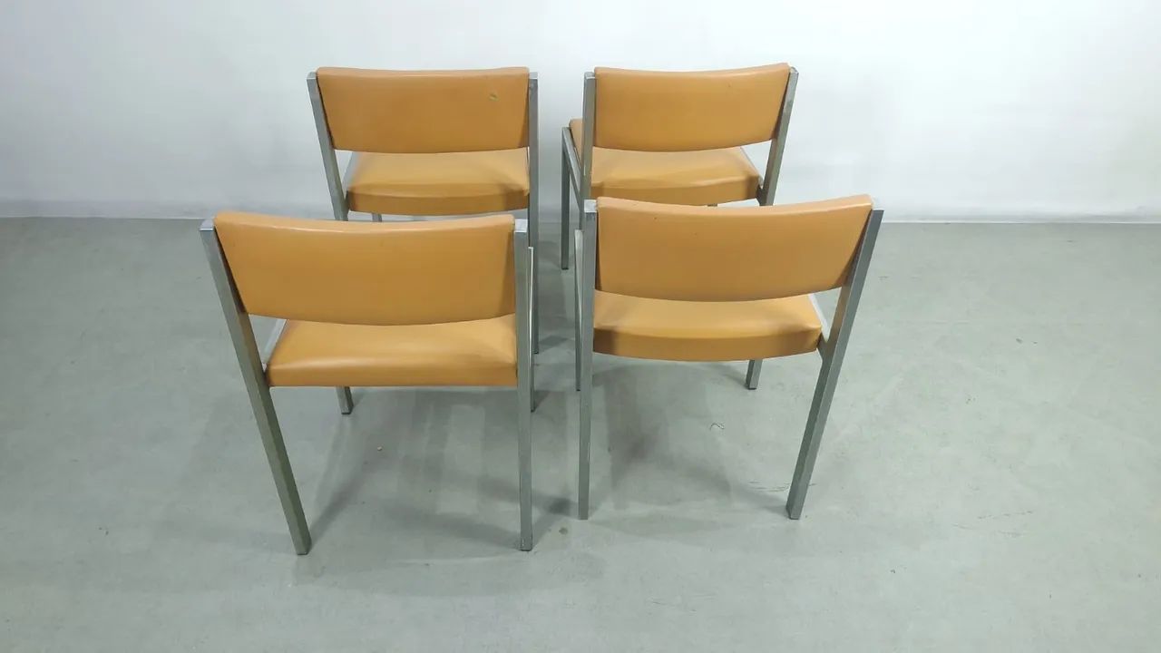 Conjunto de 4 cadeiras década de 60/70 - Foto 4