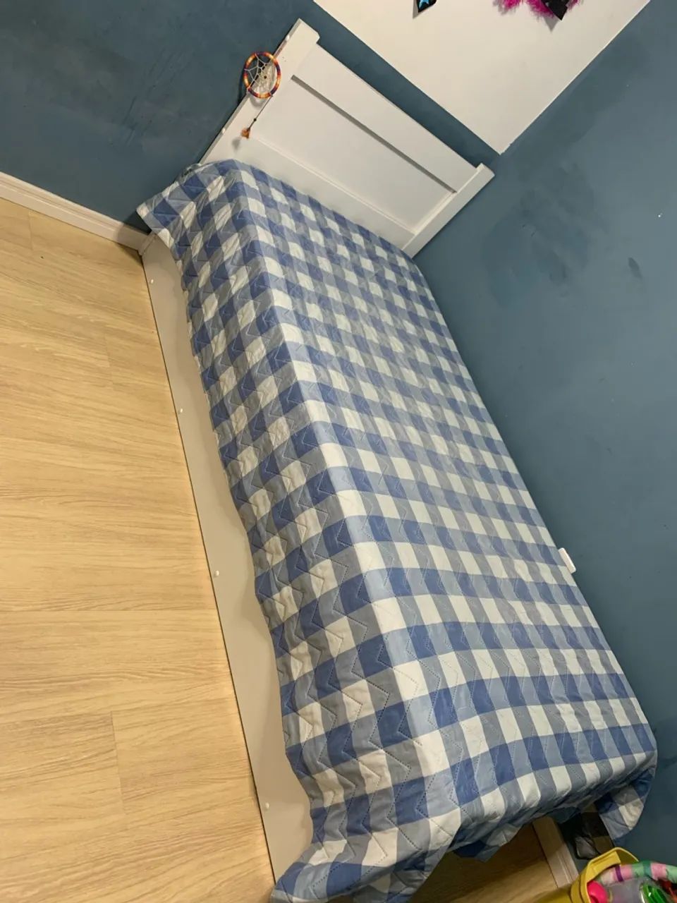 Cama solteiro com cama auxiliar
