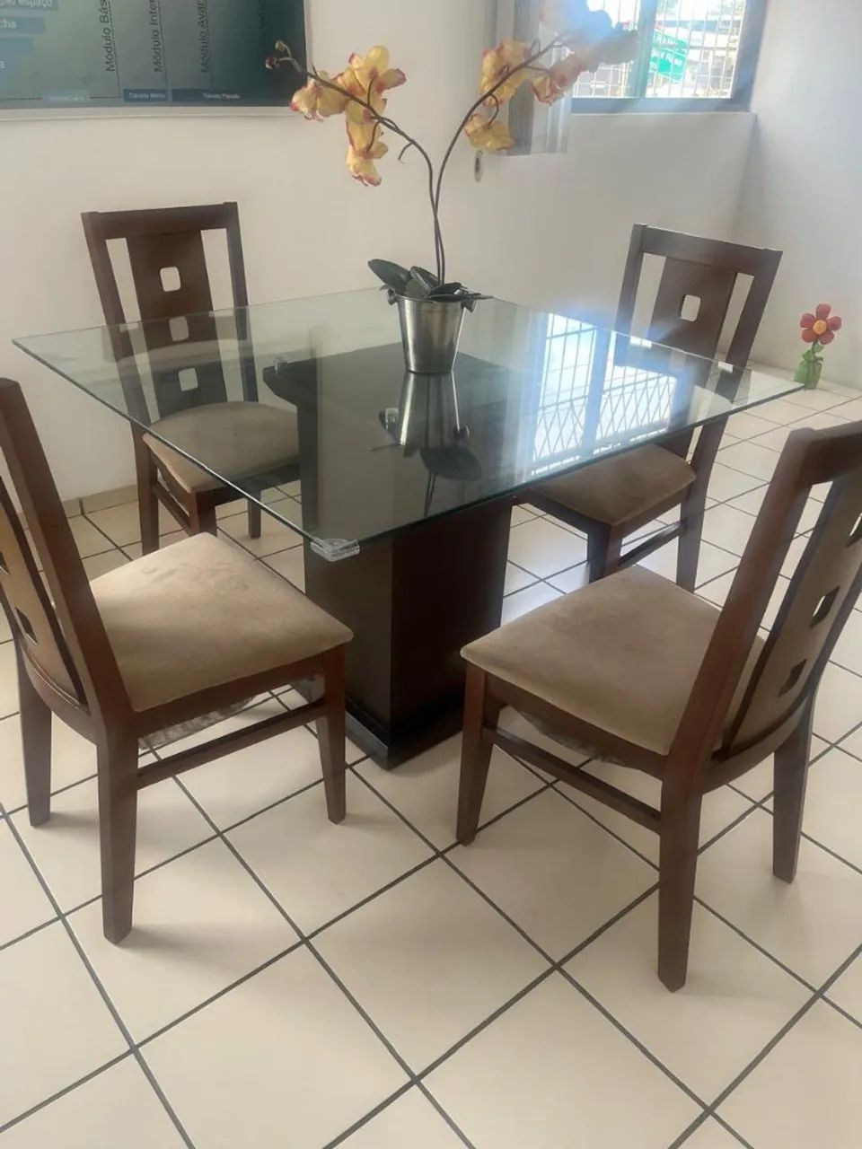 Mesa e cadeiras  - Foto 4