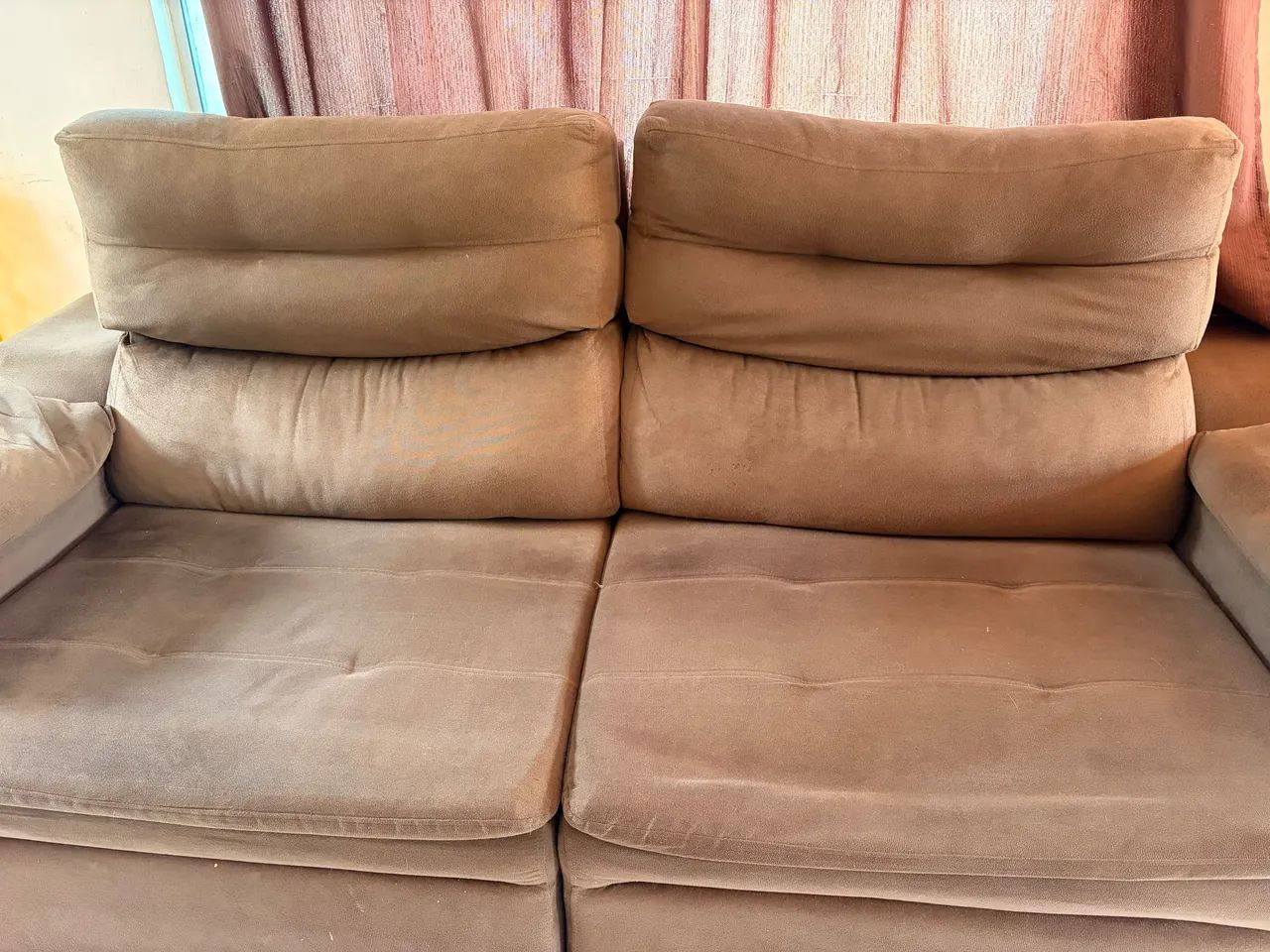 Vendo um sofá ? 