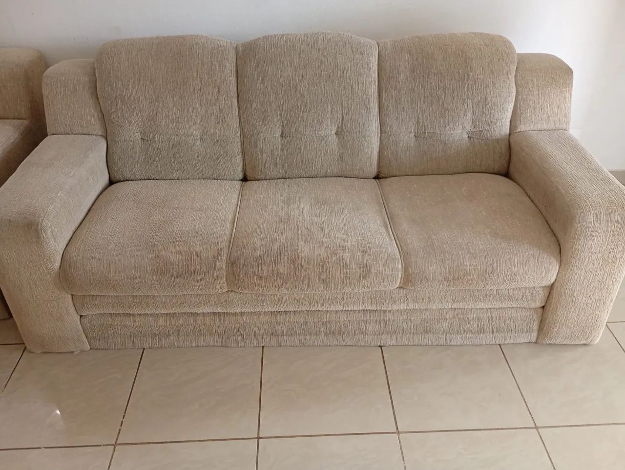 Vendo sofá de 2 e 3 lugares - Foto 2