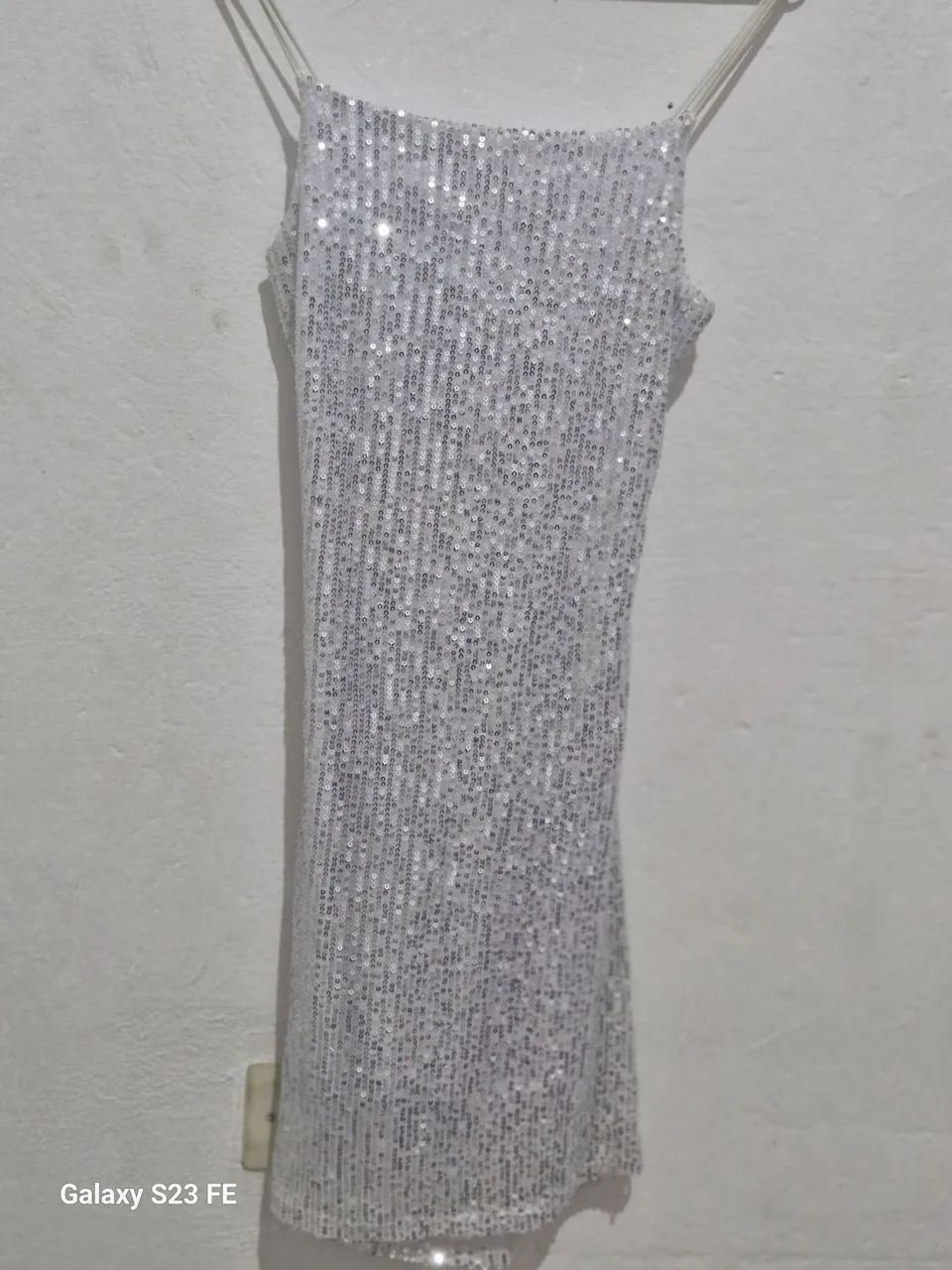 Um lindo vestido prata  - Foto 2