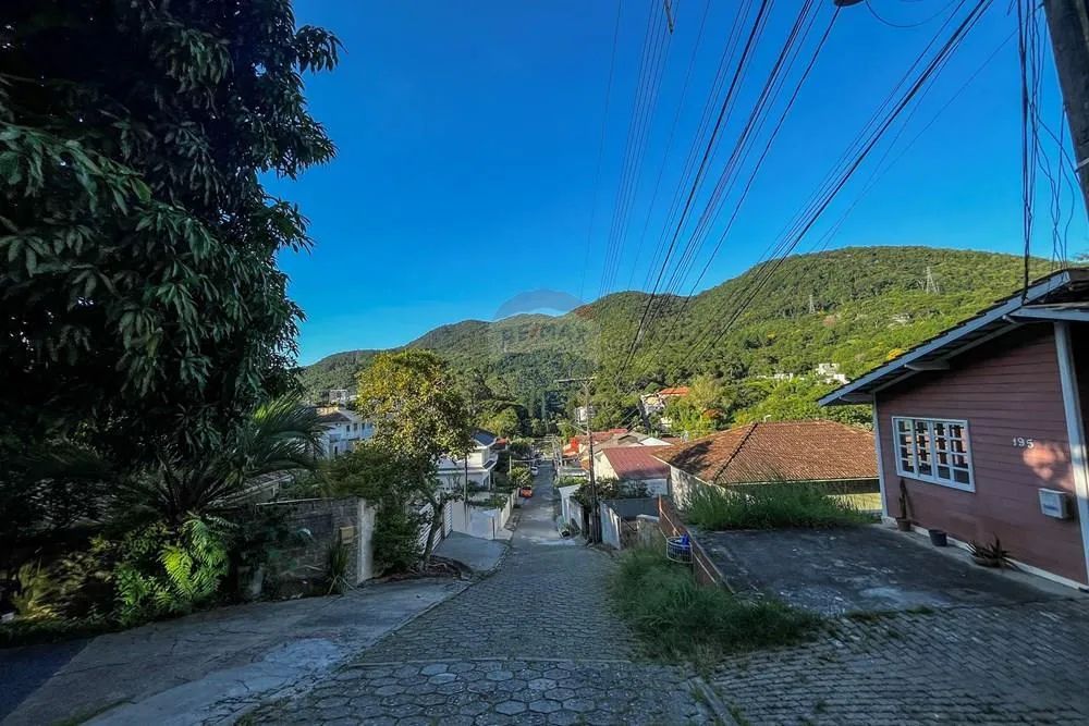 Casa com piscina e 4 quartos no Itacorubi em Florianópolis - Foto 2