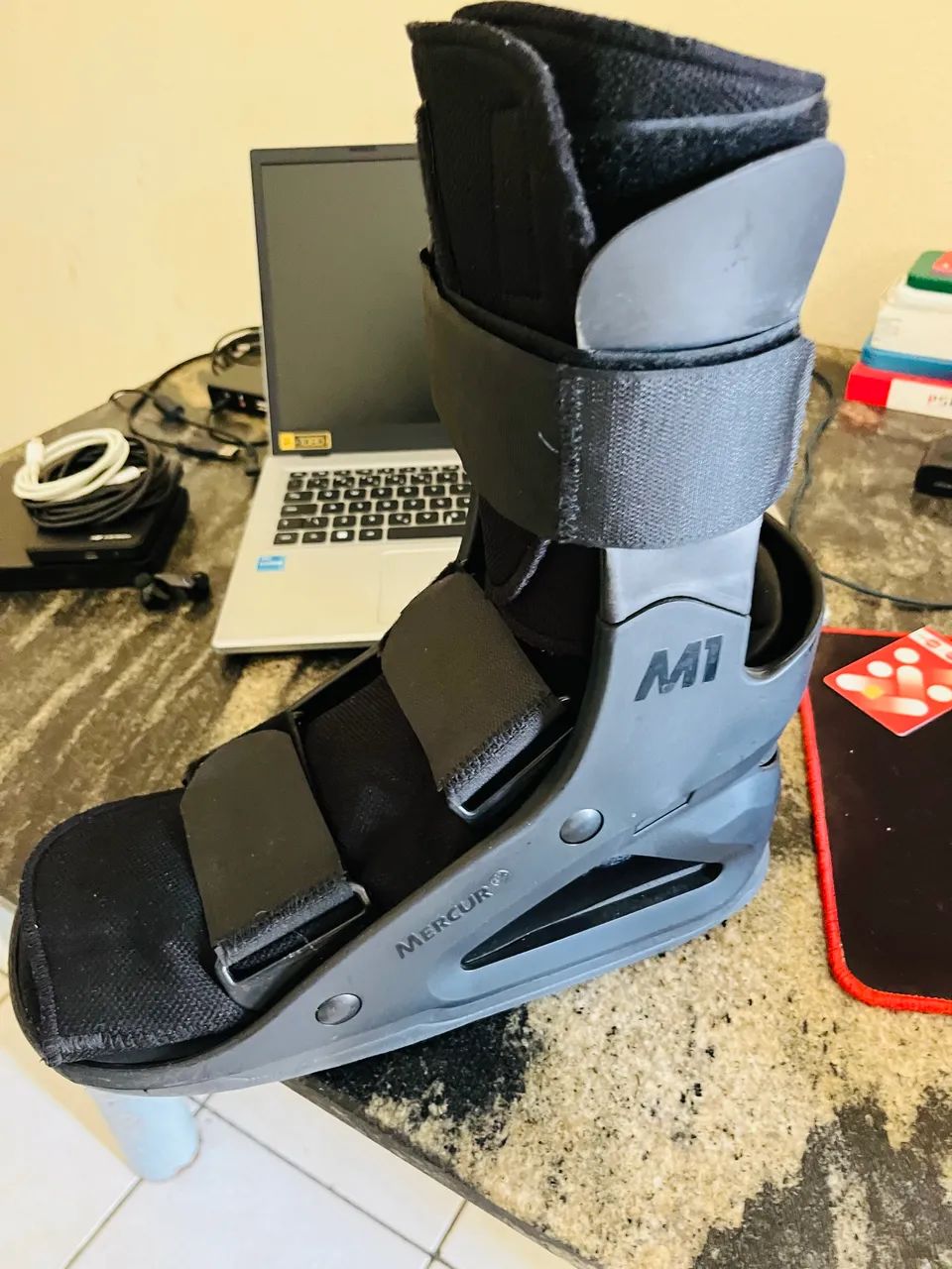 Vende-se Bota Ortopédica - Foto 2