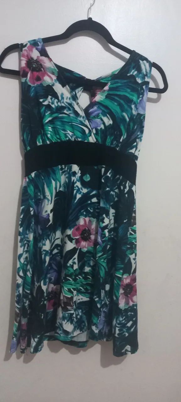 Lote de roupas feminina nova e sem novas - Foto 4