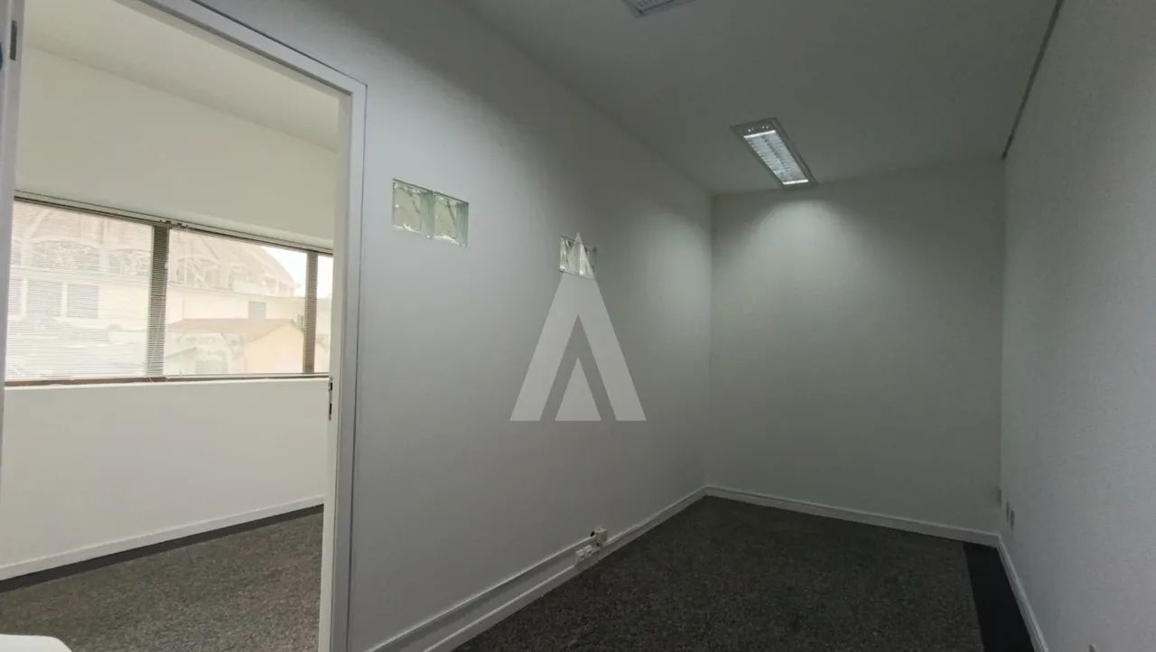 Sala comercial com 3 salas internas no bairro Centro. - Foto 2