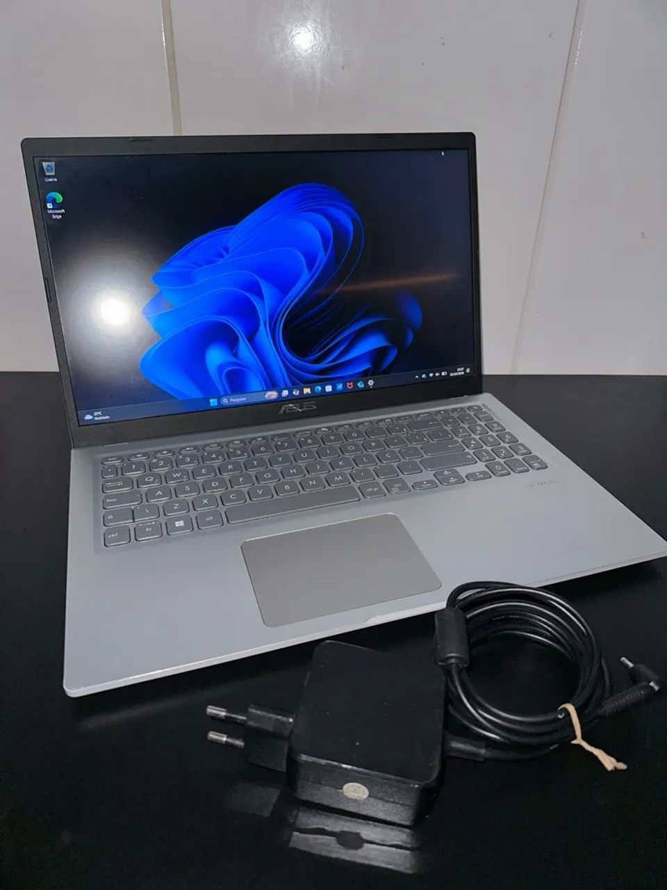 Notebook ASUS VivoBook X515EA